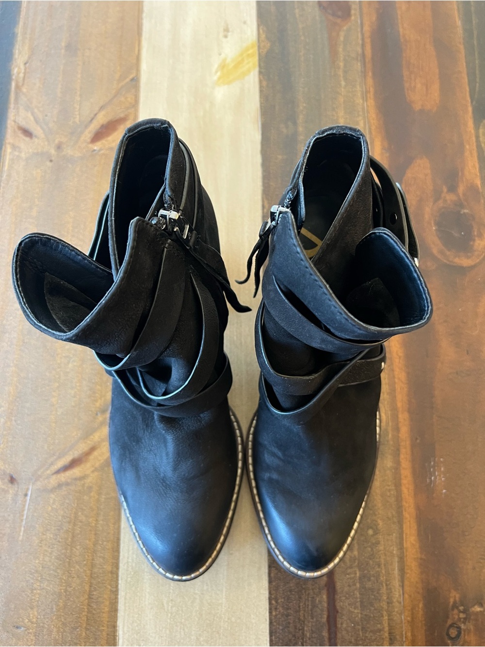 Sam Edelman Black Wrap-Detail Ankle Booties